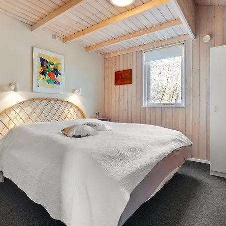 Razmo - 300m From The Sea By Interhome *